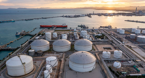 Singapore has bought enough LNG to last for rest of year | Bloomberg